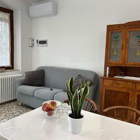 Casa Del Ciliegio Villa Valeggio sul Mincio Kültér fotó